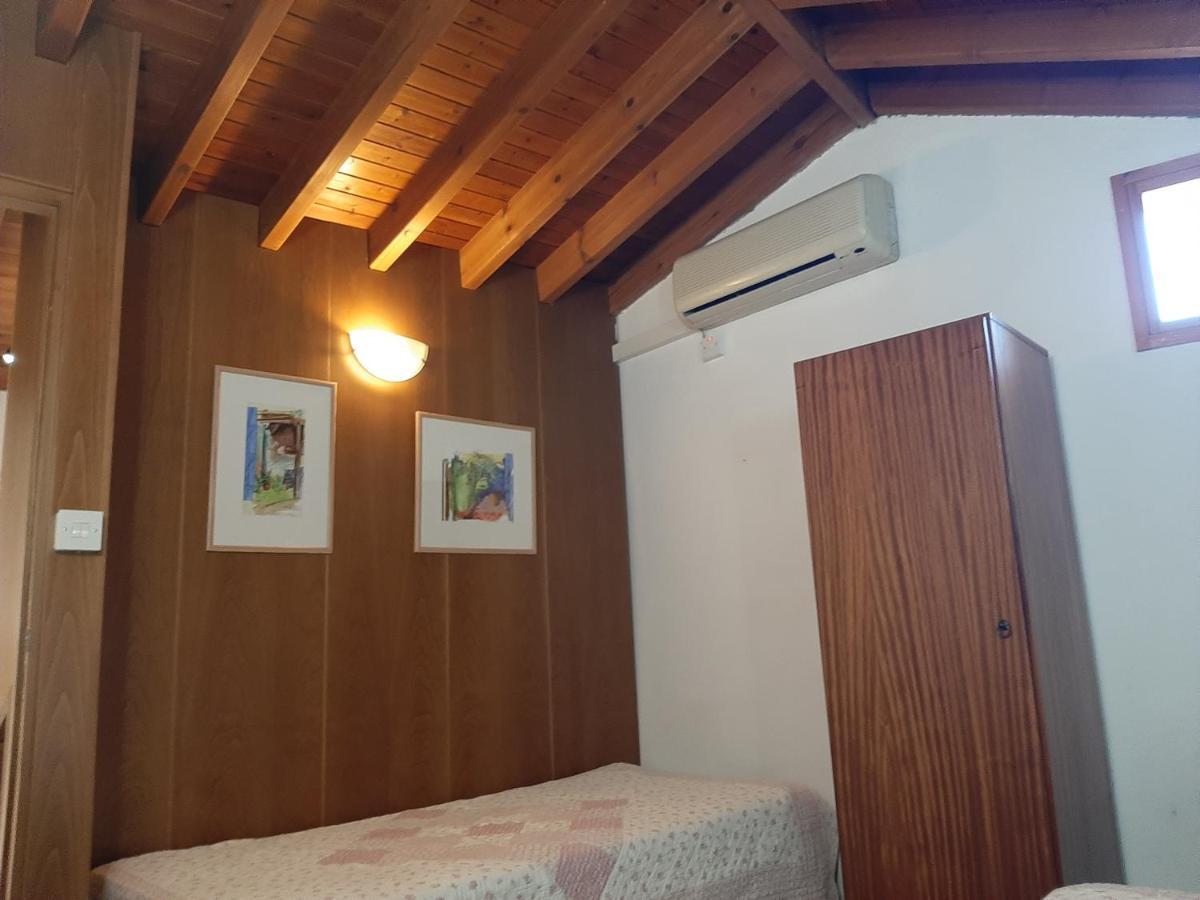 Blue Cottage Apsiou Ngoại thất bức ảnh